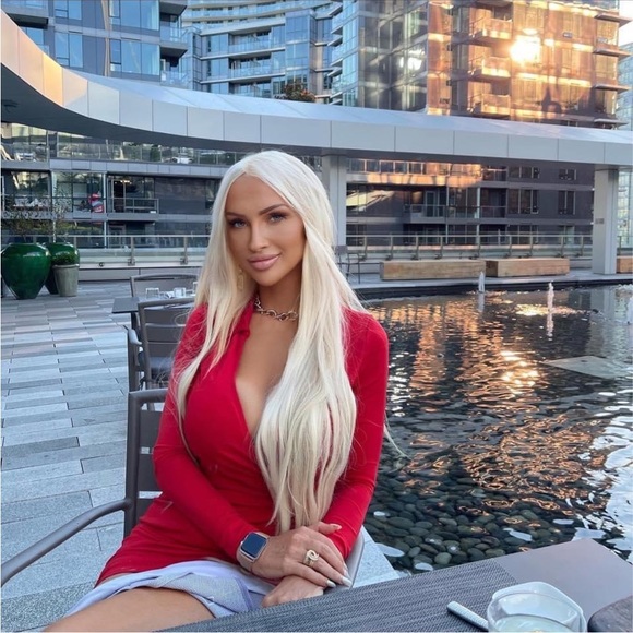 Meet your Posher, Ashley - Picture 3 of 4